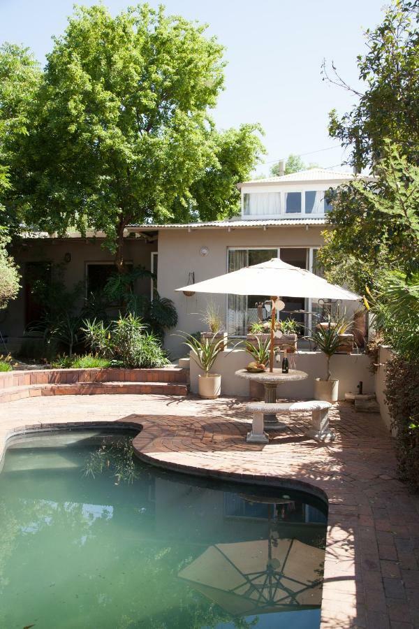Little Forest Guest House Johannesburg Exterior foto